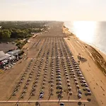 With Pool Access * Bibione