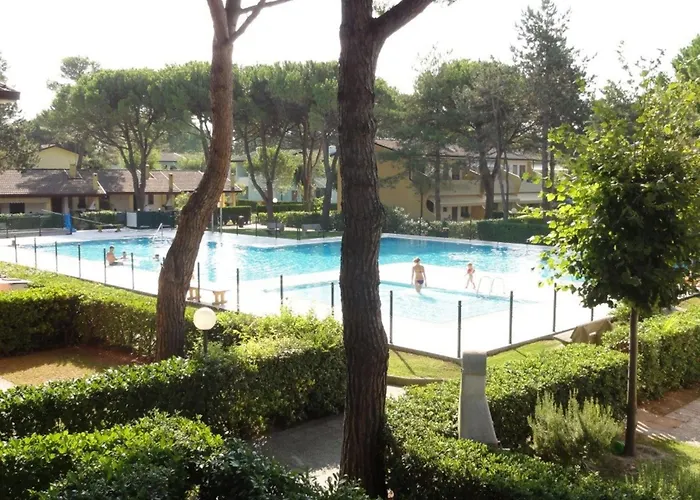 With Pool Access Апартаменты